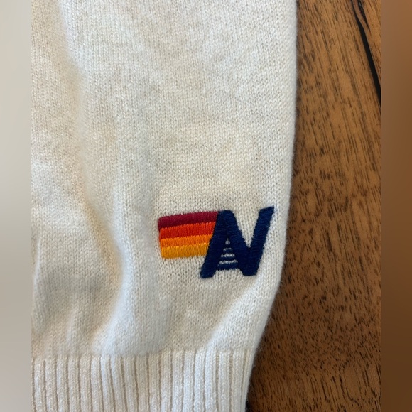 UNISEX BOLT CASHMERE LIGHT SWEATER - VINTAGE WHITE // BLACK BOLT SIZE MEDIUM - Picture 4 of 7